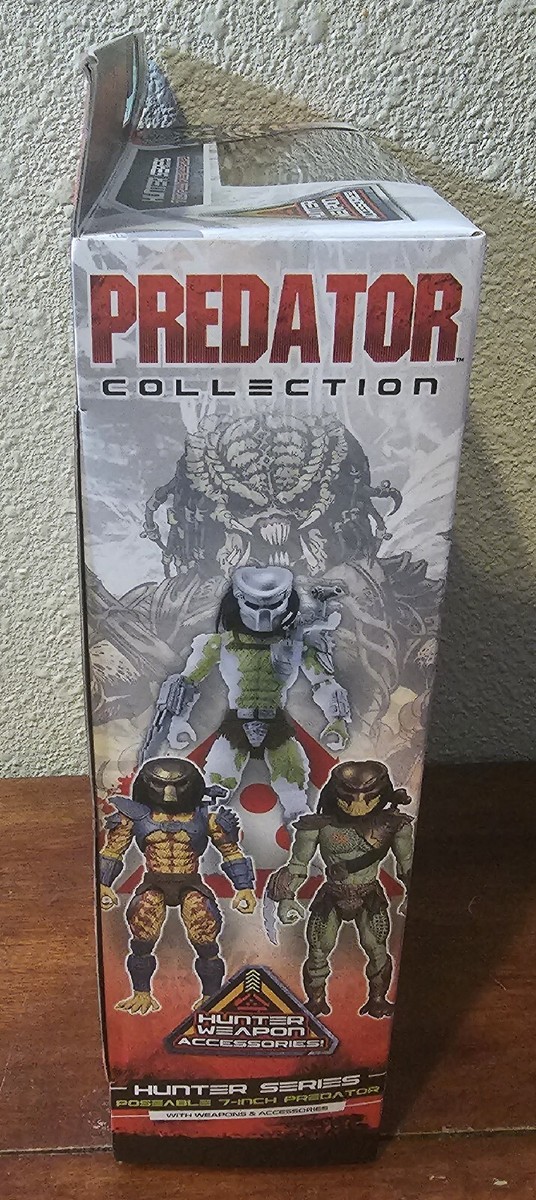 Sealed 2021 Lanard Jungle Hunter Predator 7