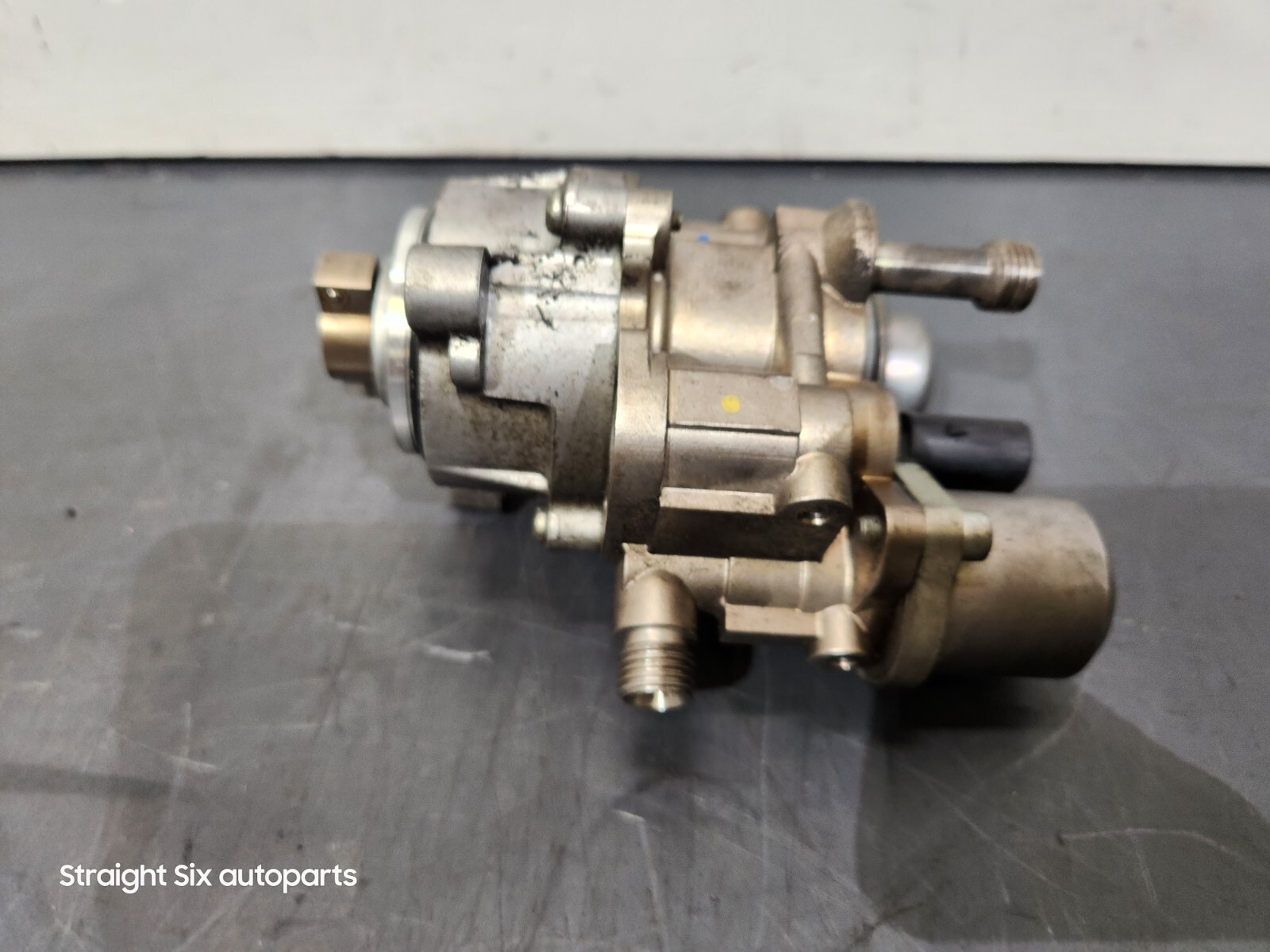 0713 OEM BMW E60 E82 E90 E92 F10 HPFP High Pressure Fuel Pump Engine