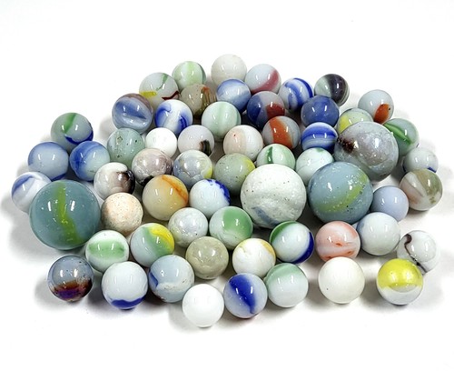 Lot Mixte De 300 Perles Vintage En Verre Multicolore - Formes Variées Avec Boîte - Origine Inde