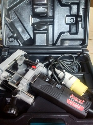 FREUD INDUSTRIAL FT1100E VARIABLE GESCHWINDIGKEIT 1/4'' TAUCHFRÄSE 110V 1000W TOP