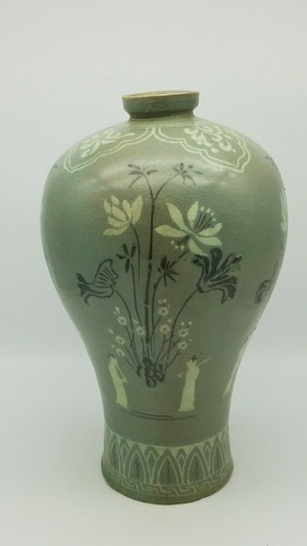 Jarrón patrón de flores coreano de la dinastía Koryo de los siglos XII al XIV - Imagen 4 de 12