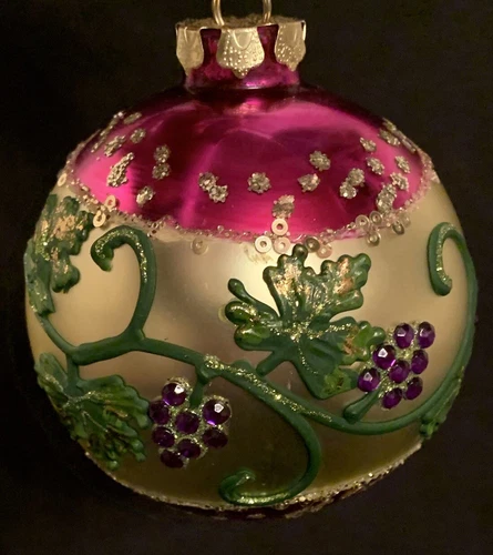 Mark Robert’s Christmas Ornament Jeweled Grapes Grapevine Wine Themed HTF