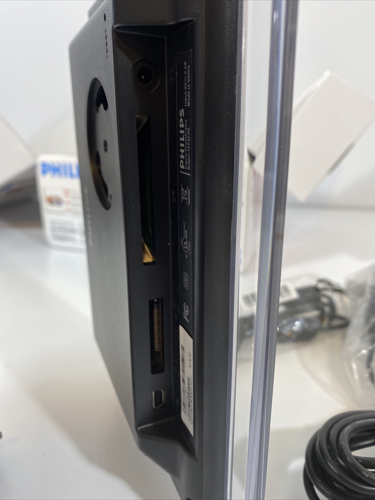 Philips DIGITAL PHOTO FRAME 7FF2FPA High Pixel Density 7" 6.5 inch