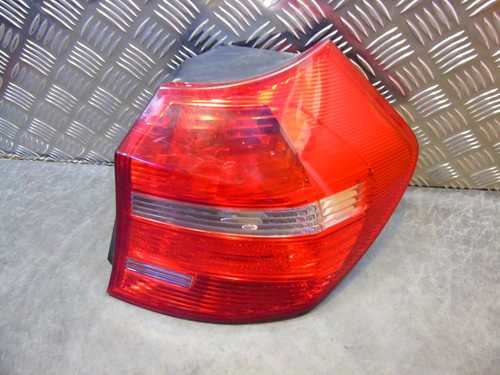 BMW 1 E87 Rücklicht hinten rechts 7154956 1.60 Petrol 90kw 2007 13732757