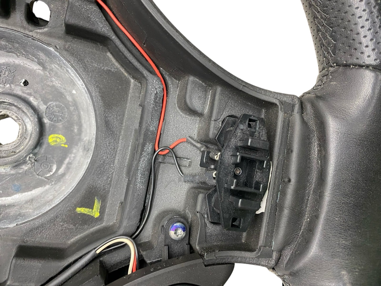2006-2016 ASTON MARTIN VANTAGE Oem DRIVER STEERING WHEEL 9G33-3600-CA