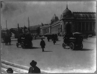 Photo:[Grand Plaza, St. Louis, Missouri; two motor buses in foreground]