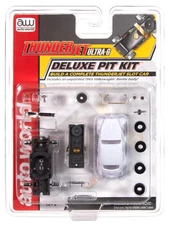 Auto World TRX139 Thunderjet Deluxe Pit Kit (1965 Volkswagen Beetle) HO Slot Car