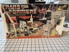 Vintage Hasbro Transformers G1 Autobot Battle Station Metroplex 1985 comp & mint