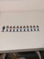 Subbuteo Celluloid Ref 32 Alloa, Dumbarton Team players in unused cond unbased .