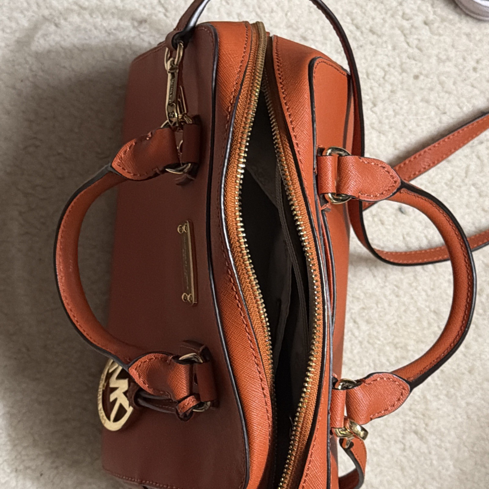 Michael Kors Est 1981 Leather Handbag thumbnail 3