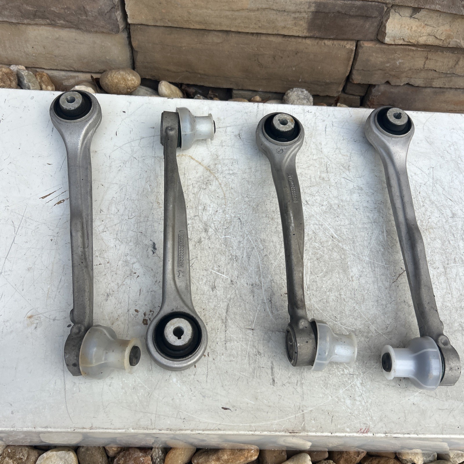 OEM Front Upper Control Arm Set Lt & Rt 4pc Lemforder for Lamborghini URUS