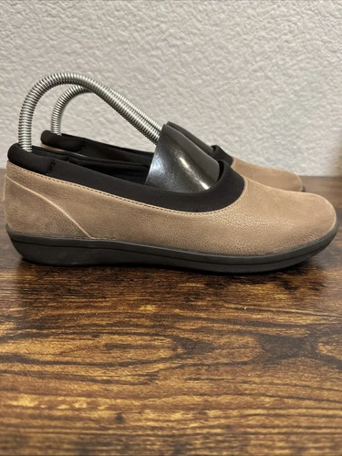 Scarpe ballerine Clarks Cloudsteppers da donna taglia 7 5 bronzo metallizzato slip on