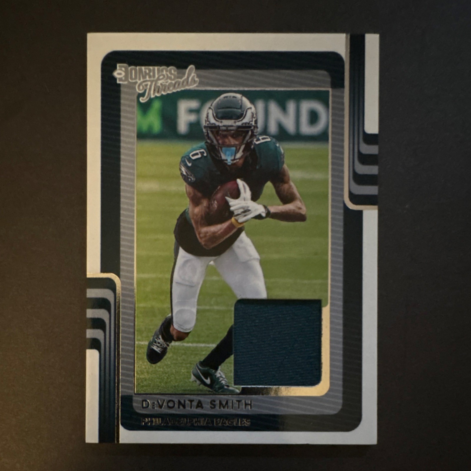 Panini 2025 Donruss Threads Memorabilia #DTH-DSH DeVonta Smith Eagles NFL