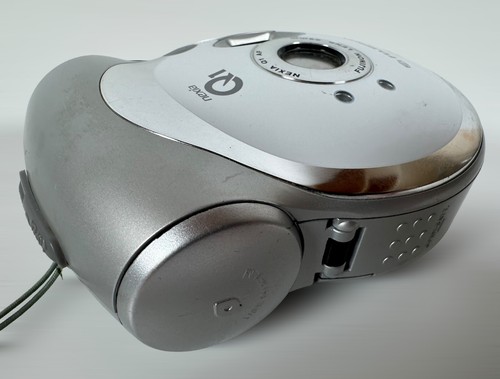 Fujifilm Kamera Nexia Q1 APS - Silber - 22mm Fujinon Objektiv (getestet) ~ sehr guter Zustand - Bild 10 von 12