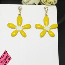 Lovely Yellow Enamel Cute Flower Crystal Fashion Women Stand Earring Gifts
