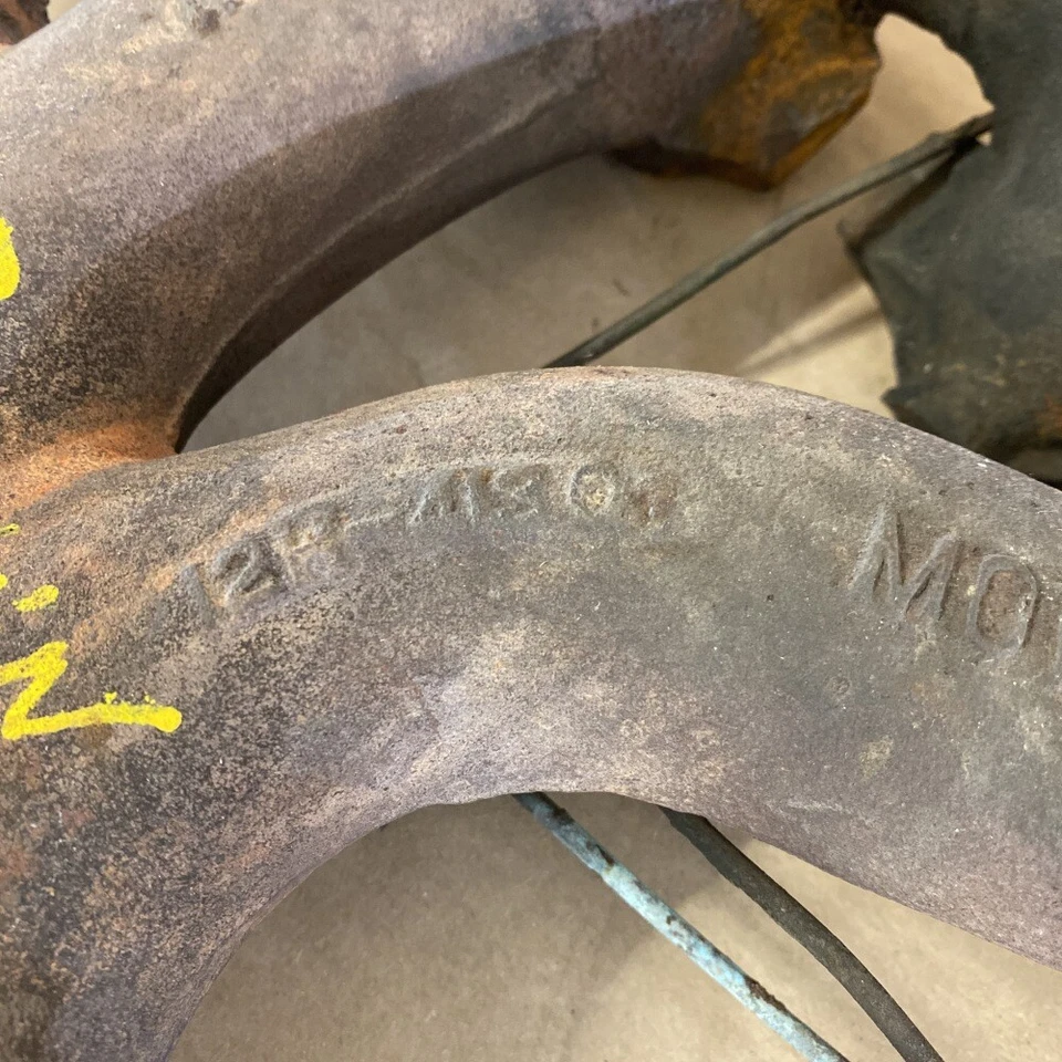 Colector de admisión original 1967 Austin Cambridge colector de escape 12H-41306 OEM Foto 2 de 4