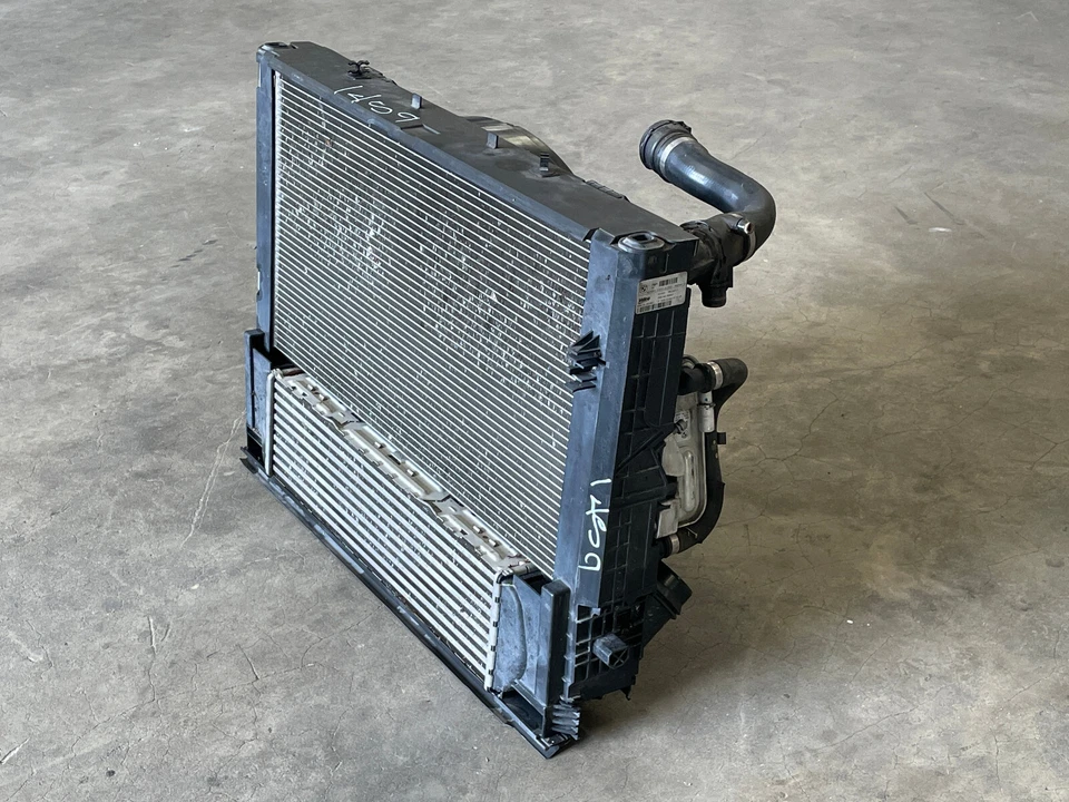 Unidad de ventilador condensador radiador BMW F32 F33 435i 14 15 16 17 3,0 L 1459 OEM Foto 4 de 4