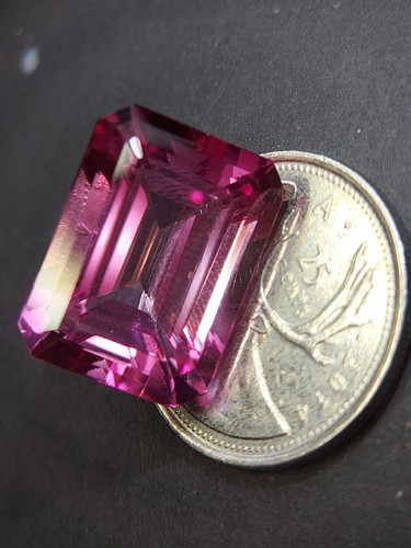 Huge pink Topaz gemstone - faceted natural Topaz 27.05 CTS - Picture 7 of 13