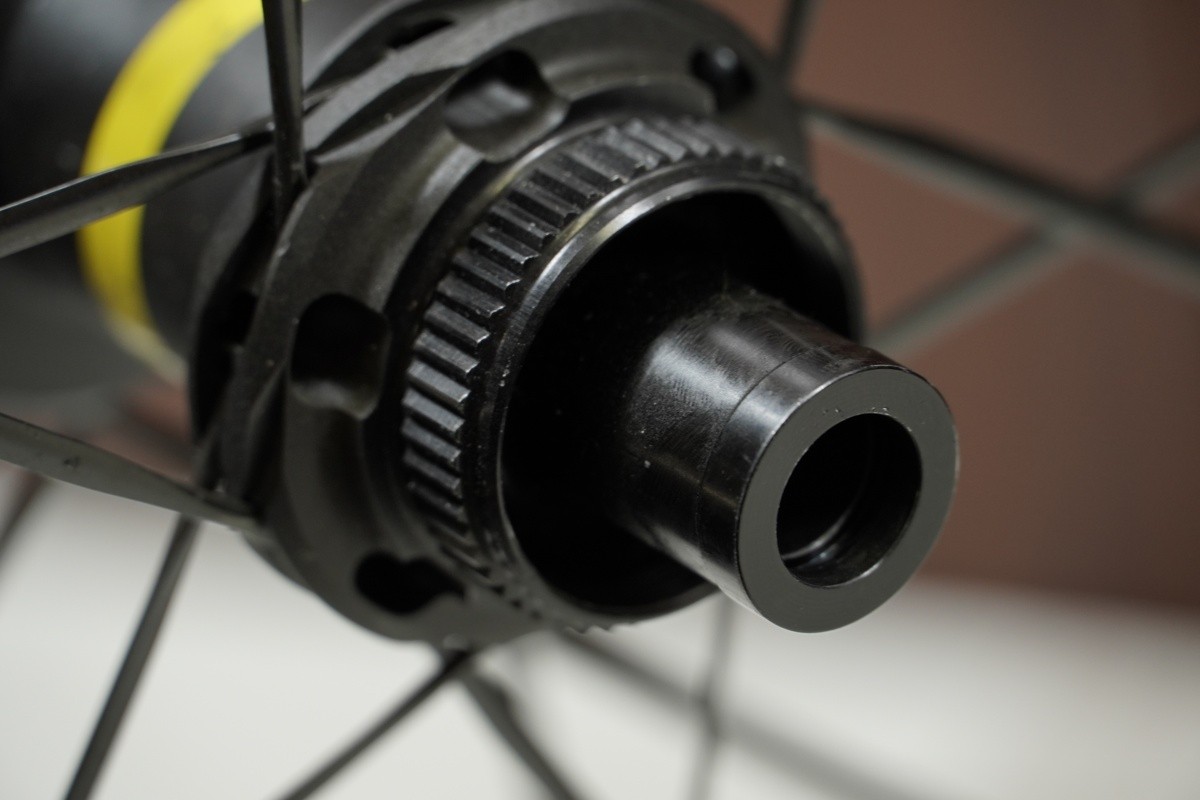 Mavic Cosmic SLR 45 Disc Carbon Wheelset Clincher Tubeless Shimano