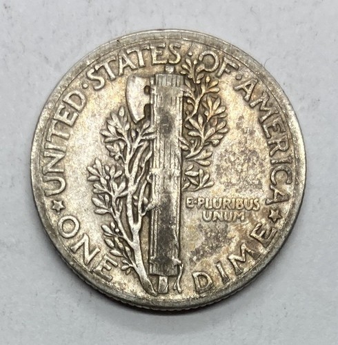 1938 Philadelphia Mercury Silver Dime, 90% Silver Coin - KM# 140 - Picture 2 of 4