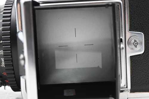 Hasselblad 500C/M Camera 500CM Kit w/50mm Lens, A12 Back, WL Finder #416 - Picture 8 of 11