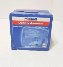 Brand New In The Box Wagner 4414 Sealed Beam Signal Bulb 12V