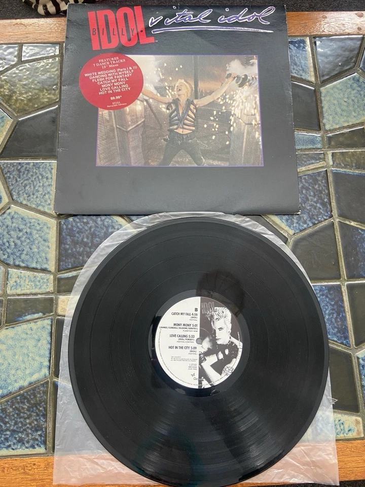 BILLY IDOL VITAL IDOL 1985 Vintage Vinyl Lp Record Album 12”mixes 7 Dance Tracks - Image 2 of 4
