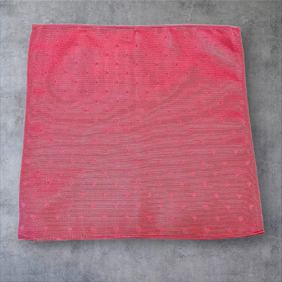 Nuevo sin etiquetas Cuadrado de bolsillo satinado 9" X 9", rosa, fantasma geométrico/polkadot Foto 3 de 4