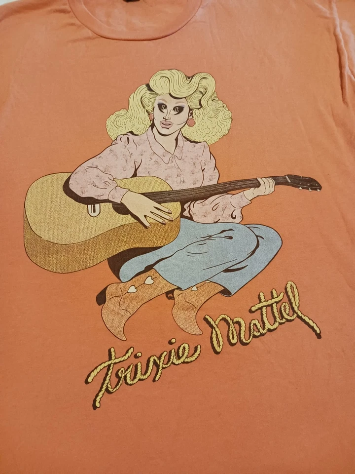 Trixie Mattel Country Erra - 桃色/橙色男女通用 T 恤 - XL 码 - RPDR — 第 2/3 张图片