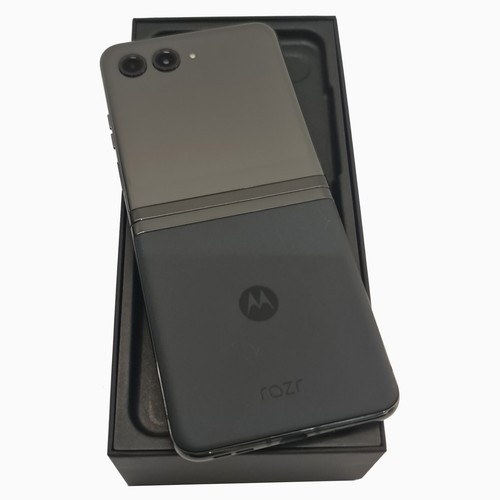 Motorola Razr 40 Ultra 5G DUAL SIM 256GB RAM INFINITE BLACK OEM FACTORY UNLOCKED - 第 2/20 張圖片