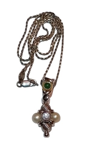 Collana in Oro Bianco 18k con Pendete Zancan in Oro, Diamante, Smeraldo e Perle - Foto 2 di 15