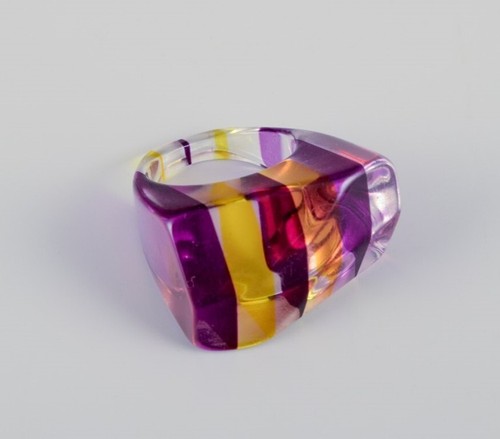 Artista francese di gioielli. Cinque anelli di design. Design a righe con va... - Foto 2 di 9