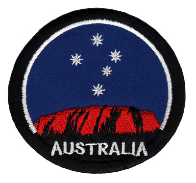 am53 Uluru Ayers Rock Australien Roter Berg Aufnäher Patch Bügelbild 8 x 7,4 cm