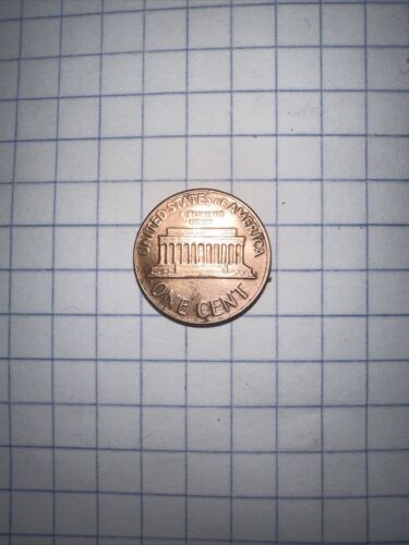 1962 D Lincoln Penny. Errors On Top Rim, & "L" In Liberty - Picture 2 of 2