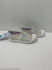 Cat & Jack Green Kaleigh Size 8 Toddler 