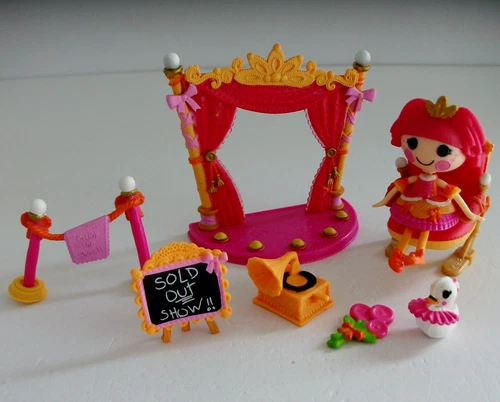 Lalaloopsy Tippy's Ballet Recital Playset with Mini Doll