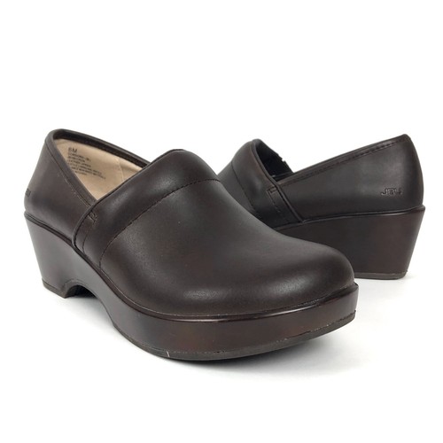 memory foam nursing clogs