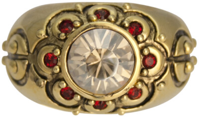 Vergoldete Metalllegierung Ring mit roten und klaren tschechischen Kristallen
