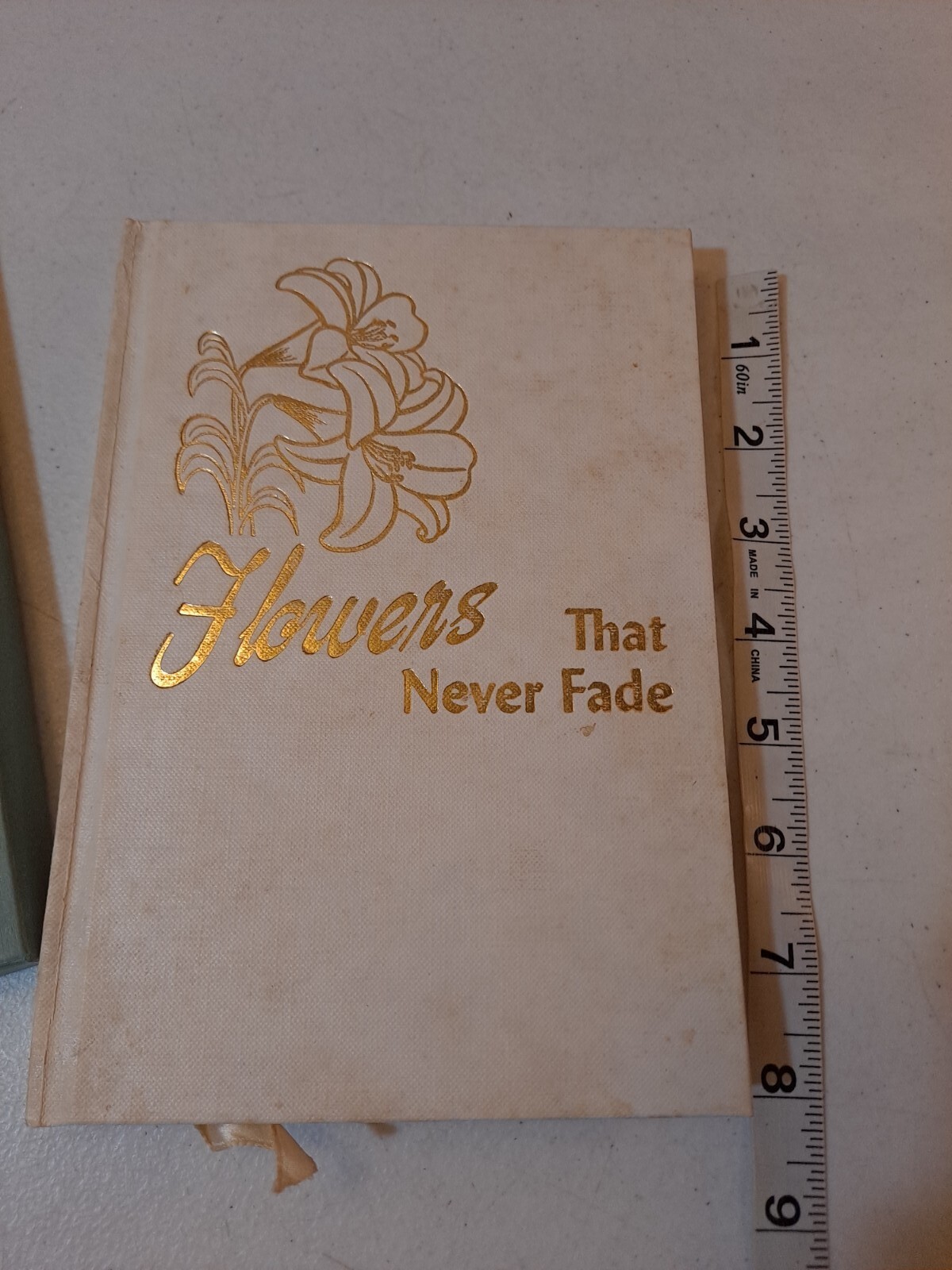 Flowers That Never Fade Vintage Hardback Book Brownlow Gift Book With