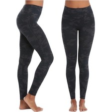 NWT SPANX Look at Me Now Seamless Leggings size M in Black Camo