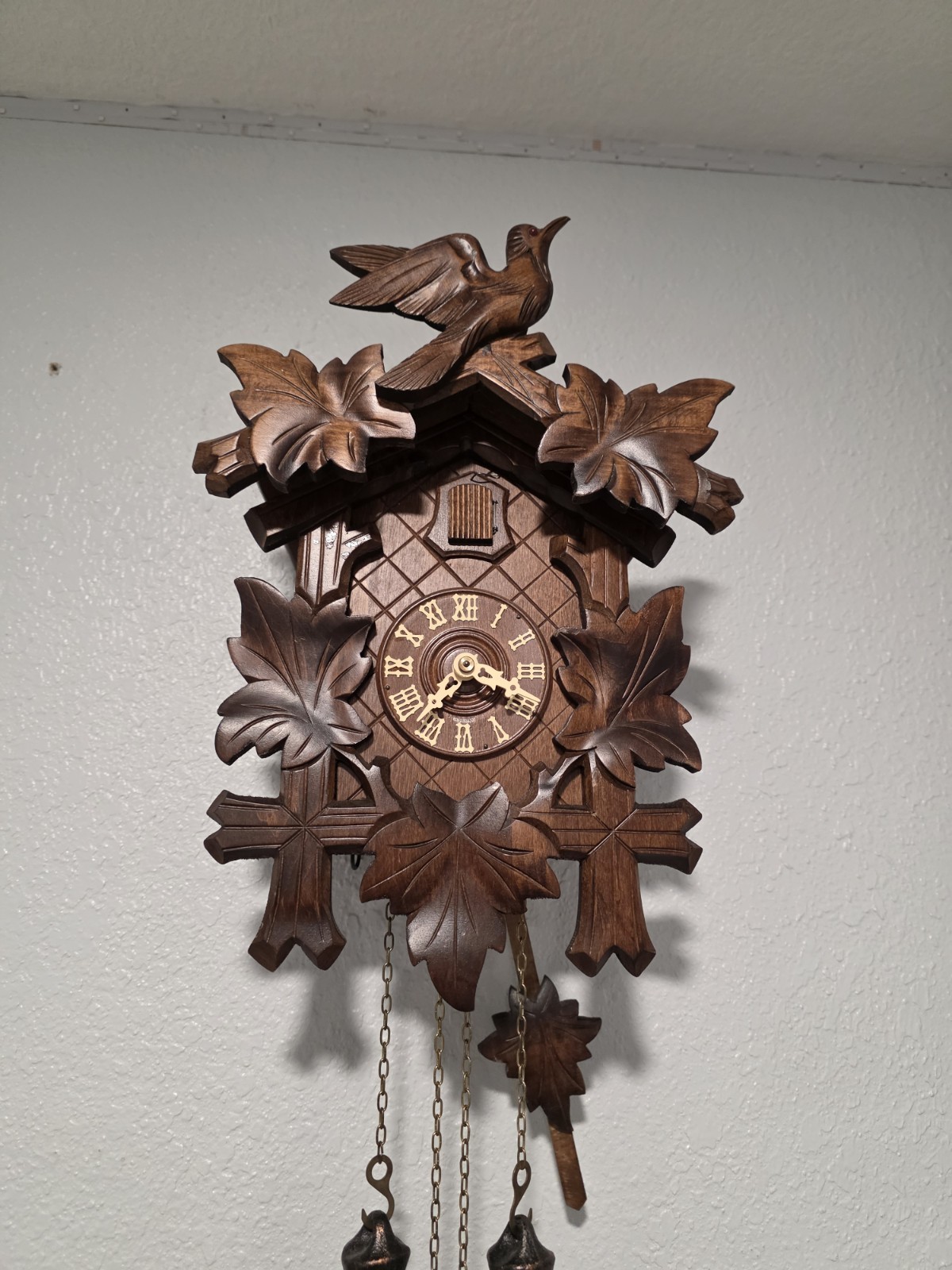 Vintage Black Forest Owls/Bird And Leaves Cuckoo Wall Clock Germany