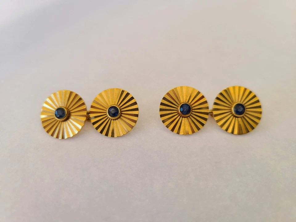 Juego de gemelos Cartier de oro amarillo y zafiro azul de 18 quilates Foto 4 de 4