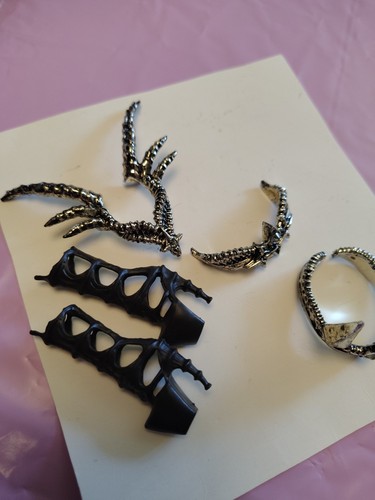 Barbie Queen of the Dark Forest Kleid und Zubehör 2014  - Bild 8 von 9