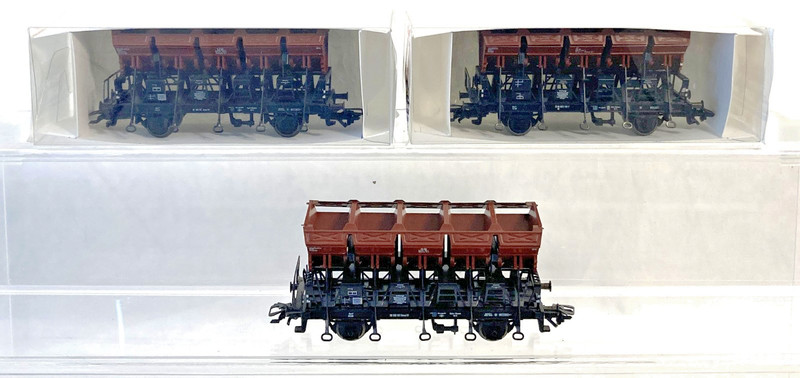 Marklin 4635 HO DB Tipping Hopper 3-Car Set w/Functional Buckets