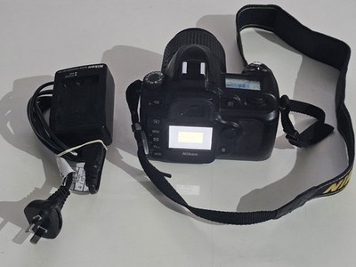 Nikon Coolpix D50 Digital Camera 6.1MP + DX 18-55mm Lens + Charger & SD -  Works