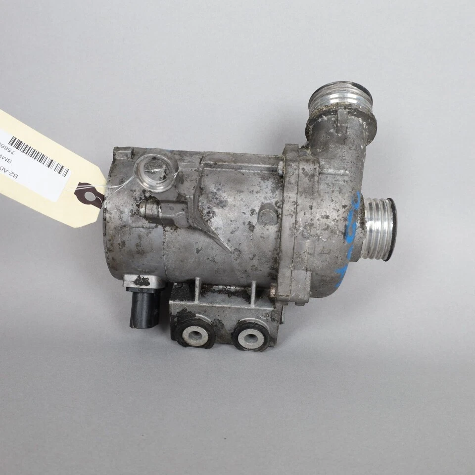 BMW 128i 325i 328i 330i 525i 528i 530i X3 X5 Z4 Water Pump 11517586924 OEM Used - Image 4 of 4