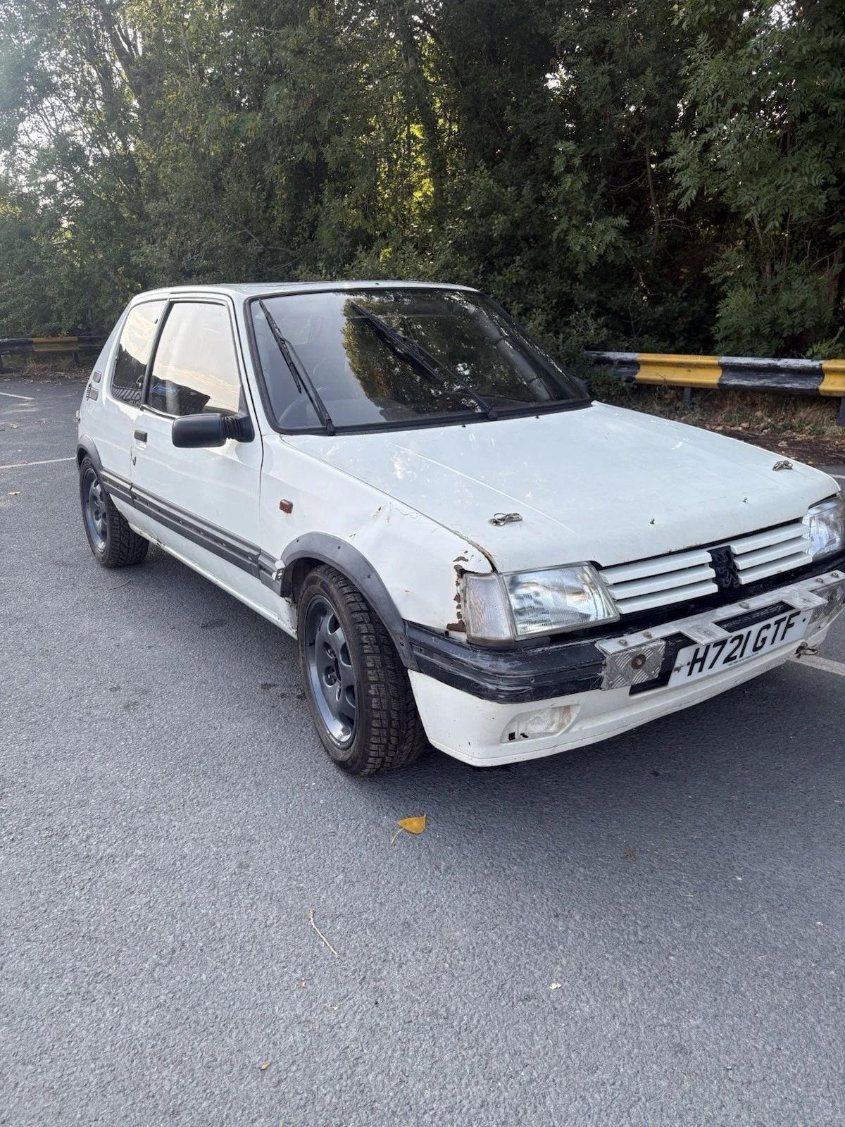 Peugeot 205 GTI 1.9 1990 - Picture 1 of 10