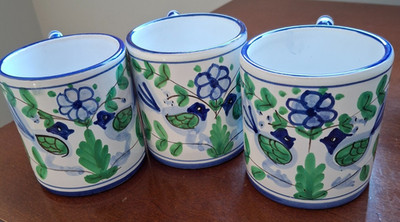 Set 3 mugs. Taste seller Sigma. Italy. Hand painted. Blue green birds. clay