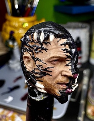 1/12 Scale Custom Venom Head Sculpt for Marvel Legends + 2 Custom Accessories