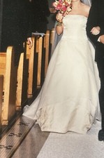 Eugenia Couture Wedding Dress bridal Size 12 . Street Size 4-6. Preowned.